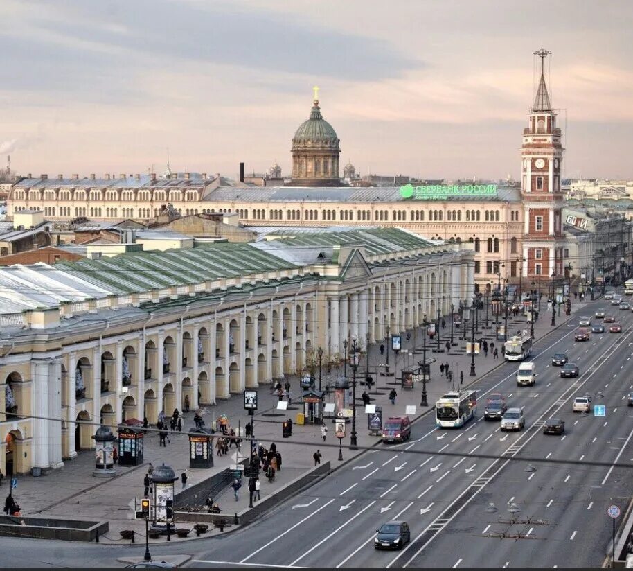Наб крюкова канала 14 санкт-петербург. Михайловский инженерный дворец в санкт-петербурге. Построенный в центре петербурга. Доходный дом питер. Исаакиевская собор в санкт-петербурге.