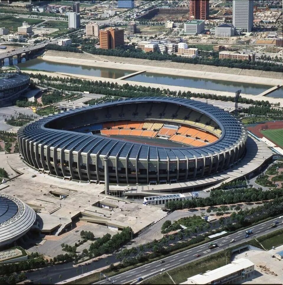 Olympic stadium. Южная Корея стадион Олимпийский. Стадион Чамсиль в Сеуле. Олимпик Стадиум Сеул. Олимпийский стадион Jamsil.