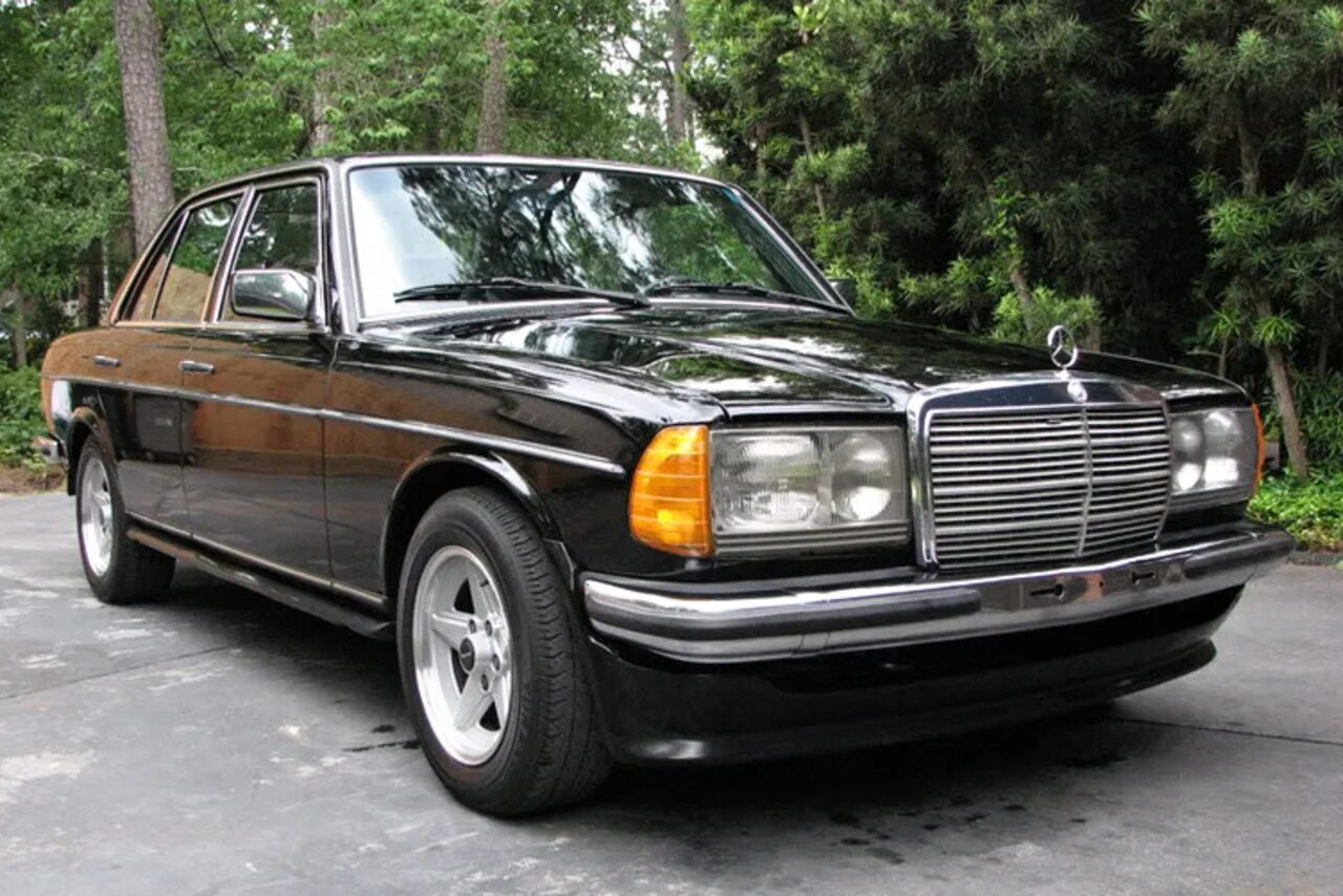 Мерседес w123. Мерседес Бенц 123. Мерседес w123 AMG. Мерседес 123 кузов. Купить мерседес w123