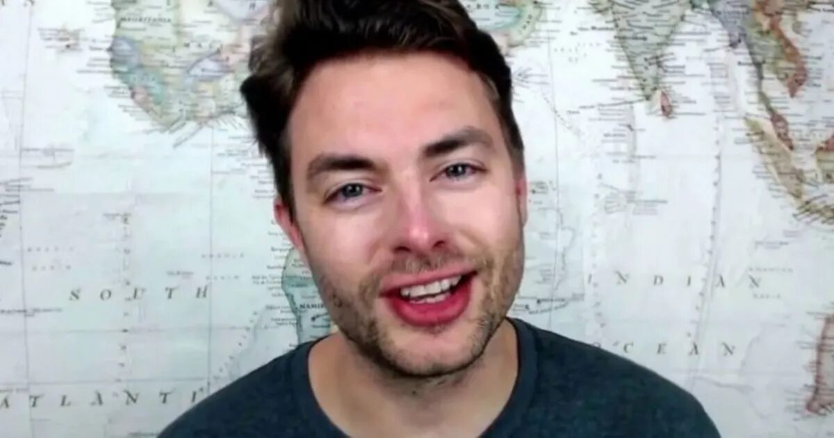 Paul joseph watson. Пол ватсон. Paul joseph watson dox. Joseph paul. Firemeis.