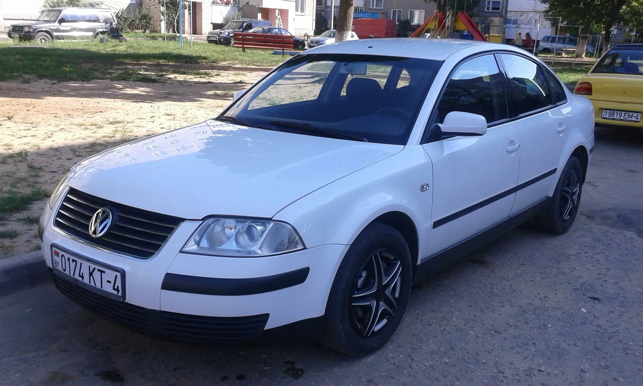 Volkswagen passat 2001 год. Volkswagen b5 2001. Фольксваген Пассат 2001. Пассат 2001 года белый. Авто ру Фольксваген Пассат 2001.