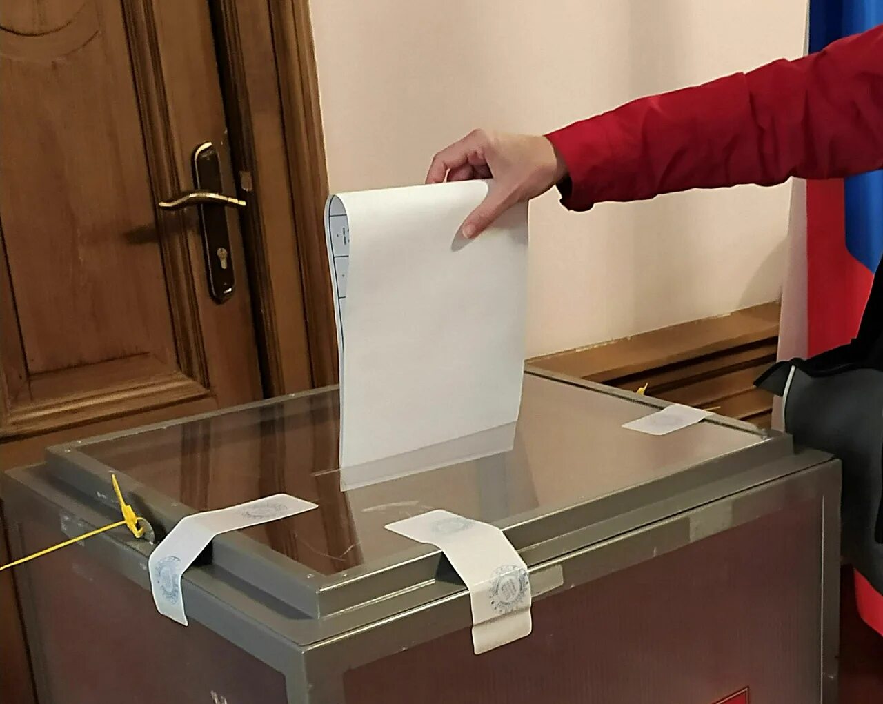 Прямые выборы глав. Ящик для голосования. выборы фото. выборы губернатора. выборы губернатора фото.