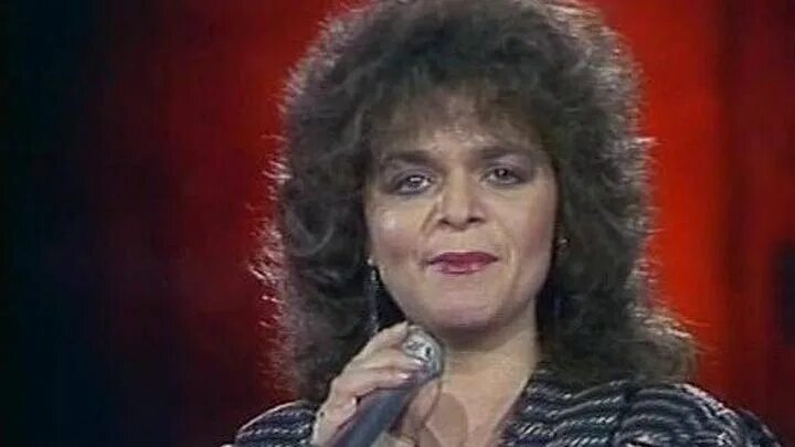 Лариса долина в молодосьт. Лариса долина в молодости. Лариса долина в молодомт. Алиса лолина в молодости. Лорисадолна в молодости.