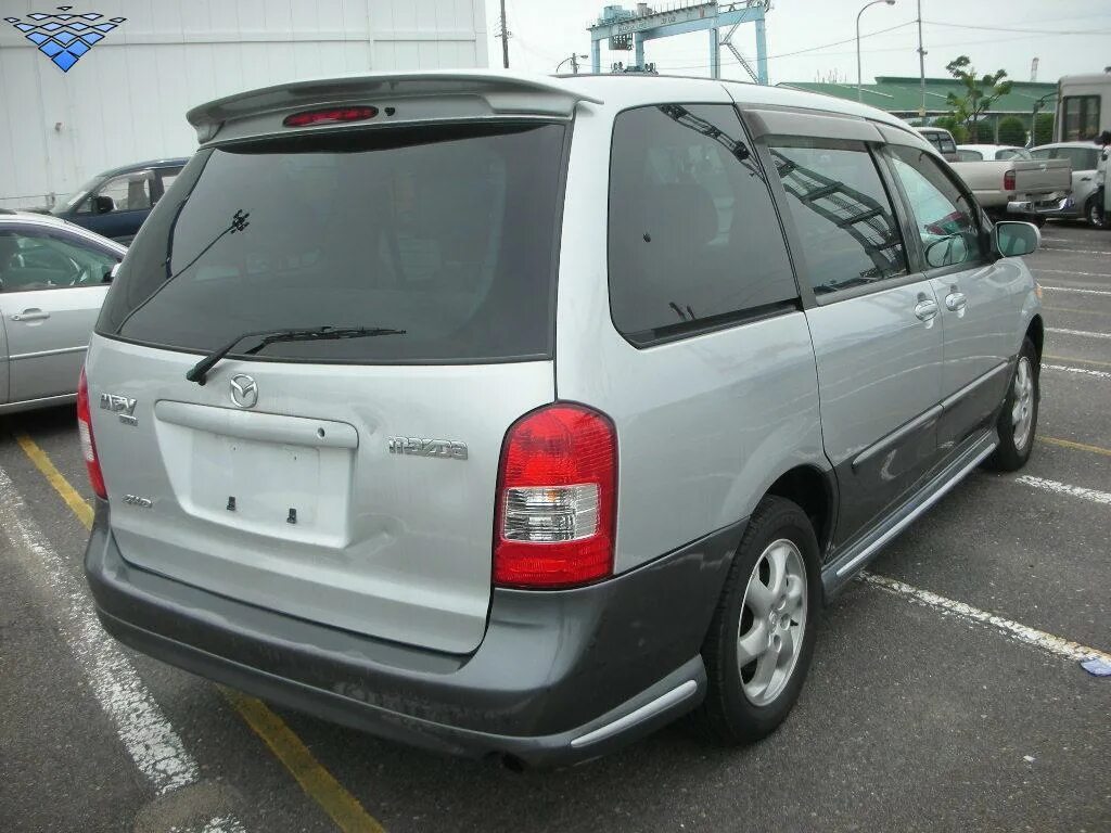 Задние двери мазда мпв. Mazda MPV 2000. Mazda MPV 1999. Мазда МПВ 2000г. Мазда MPV 2002.