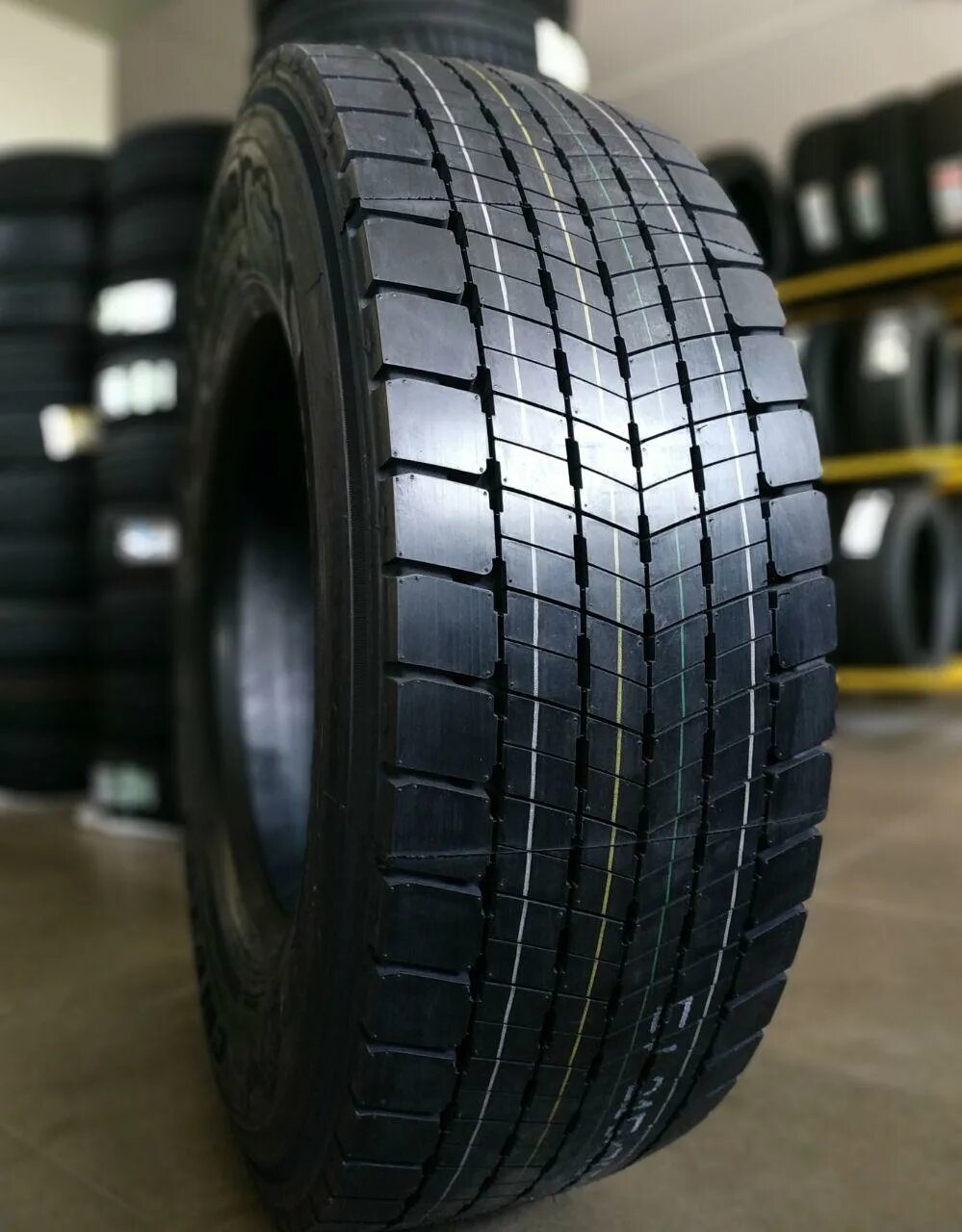 Linglong отзывы. Cwd10e Crosswind (315/80r22.5) 156/150l(154/150m) TL 20pr LINGLONG вед 3pmsf Тайланд. Шины LINGLONG r22. 5. 315 70 22.5 Рулевая. Cwd30k Crosswind (315/70r22.5) 156/150l (154/150m) TL 18pr LINGLONG вед 3pmsf Тайланд.