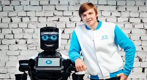 Ютубер робот
