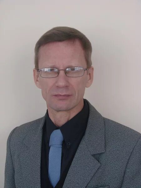 иванович училище. калининградское мореходное училище выпуск 1982. мемориальные доски саров. квваиу выпуск 1987. военно морское училище фрунзе.