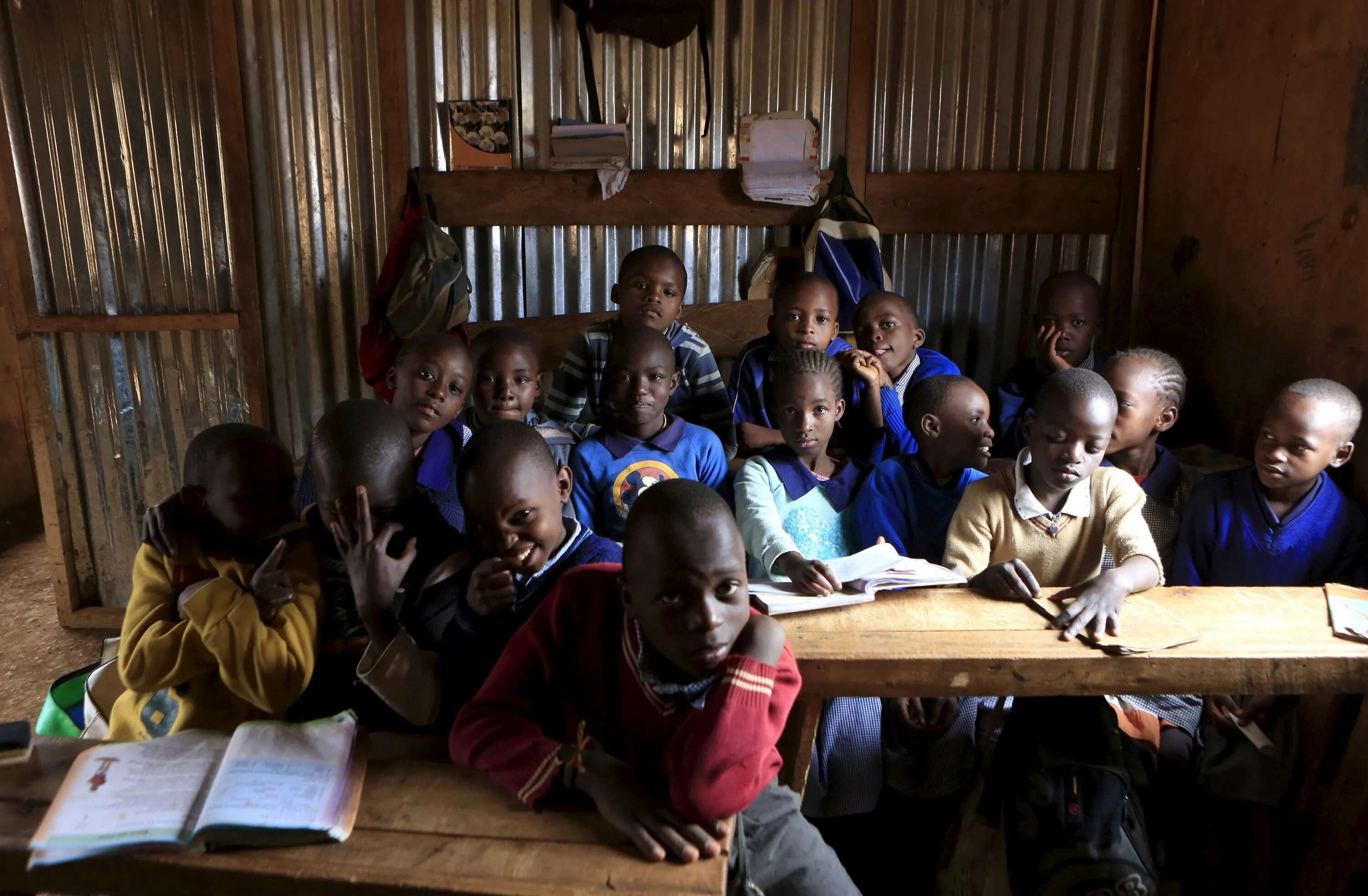 Школа Kibera, Кения. Школы в бедных странах. Самая бедная школа. Школа худшее время