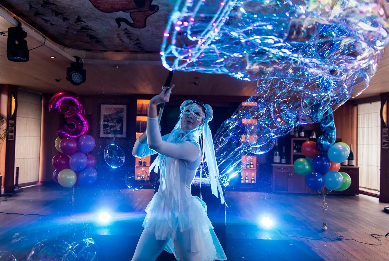 Мыльные пузыри корпорат. Шоу мыльных пузырей для детей. "шоу мыльных пузырей clinc" 18 июня. Шоу пузырей москва. Шоу пузырей москва.