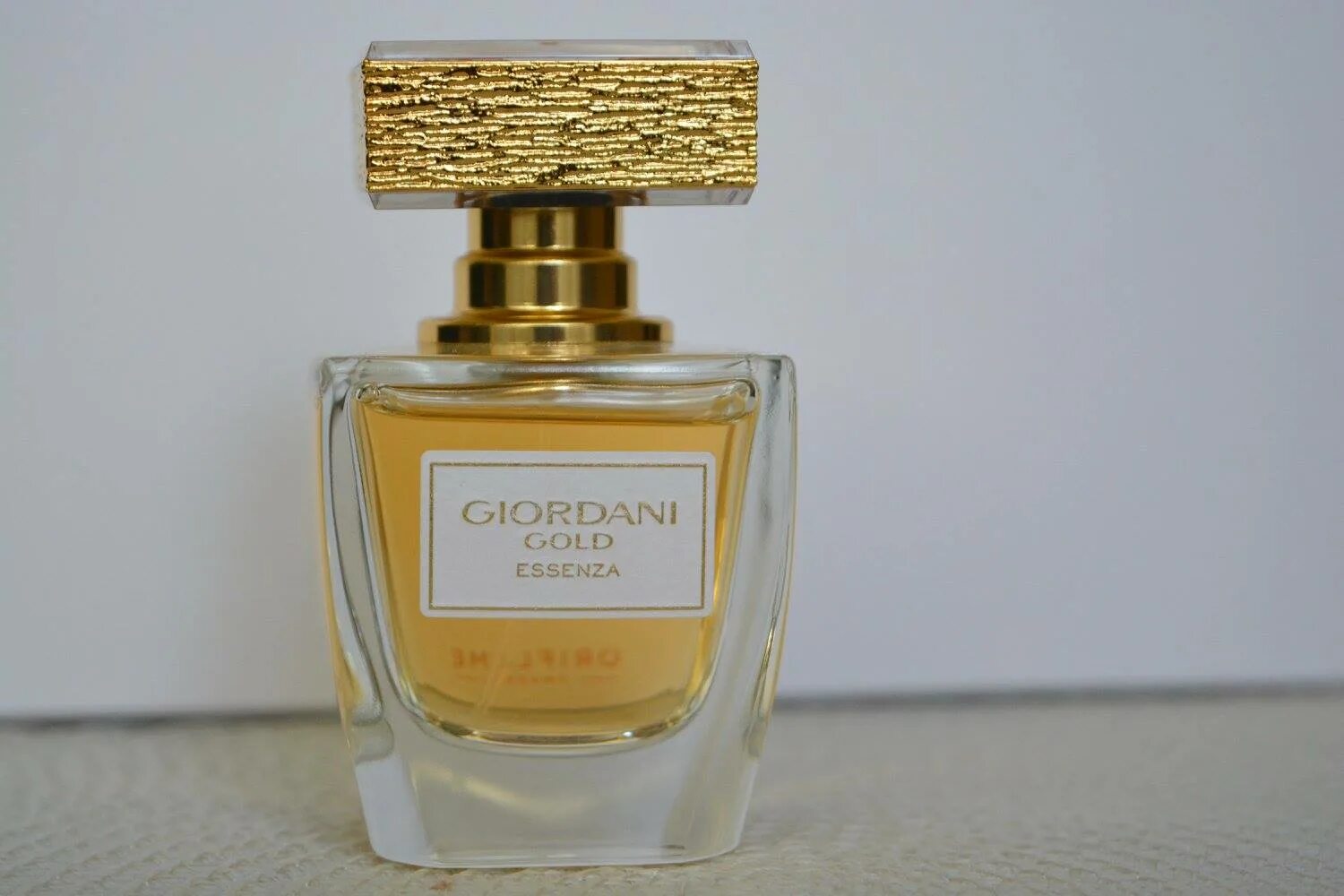 парфюмерная вода джордани голд эссенза орифлейм. парфюмерная вода джордани голд эссенза орифлейм. джордани голд. духи орифлейм джордани голд эссенза. Giordani gold essenza 30 мл.
