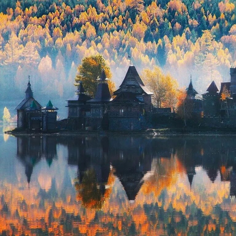 Подсл сатка. Дупло орла сатка. замок дупло орла в сатке. сатка город челябинская область. город сатка достопримечательности.