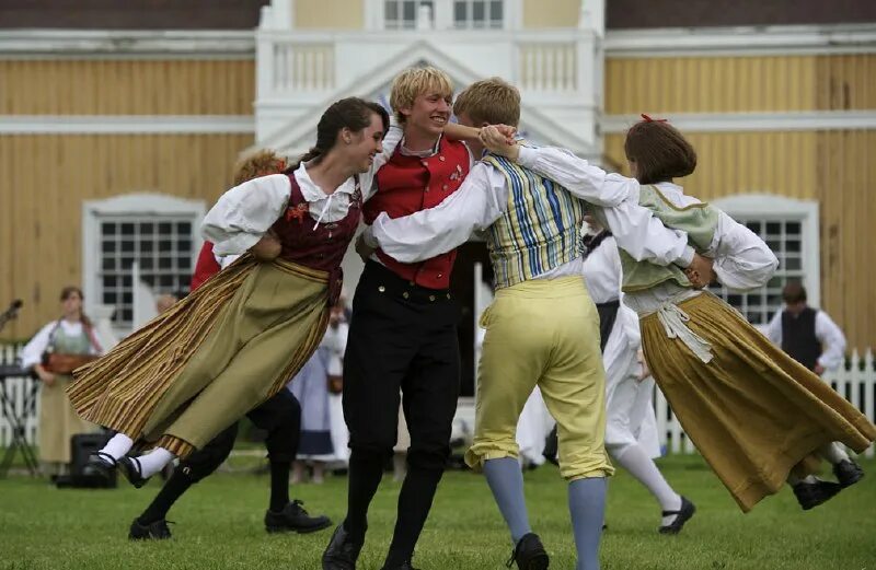 Народы швеции. Национальные танцы 8ведции. Танцы швеции. Танцы в швеции. Большая даларнская пляска в швеции.