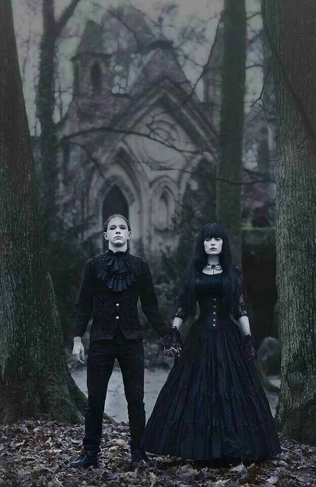 Викторианская Готика вампир. Victorian Vampire goth стиль. Romantic goth стиль. Присутствуют готов