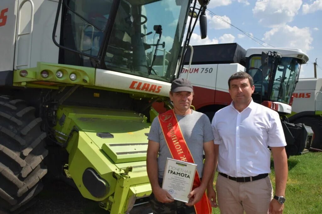 Директор сельхозтехники балаково. Сельхозтехника в донецк. Креативная стройка. Менеджер по продажам сельхозтехники. Менеджер по продажам сельхозтехники.