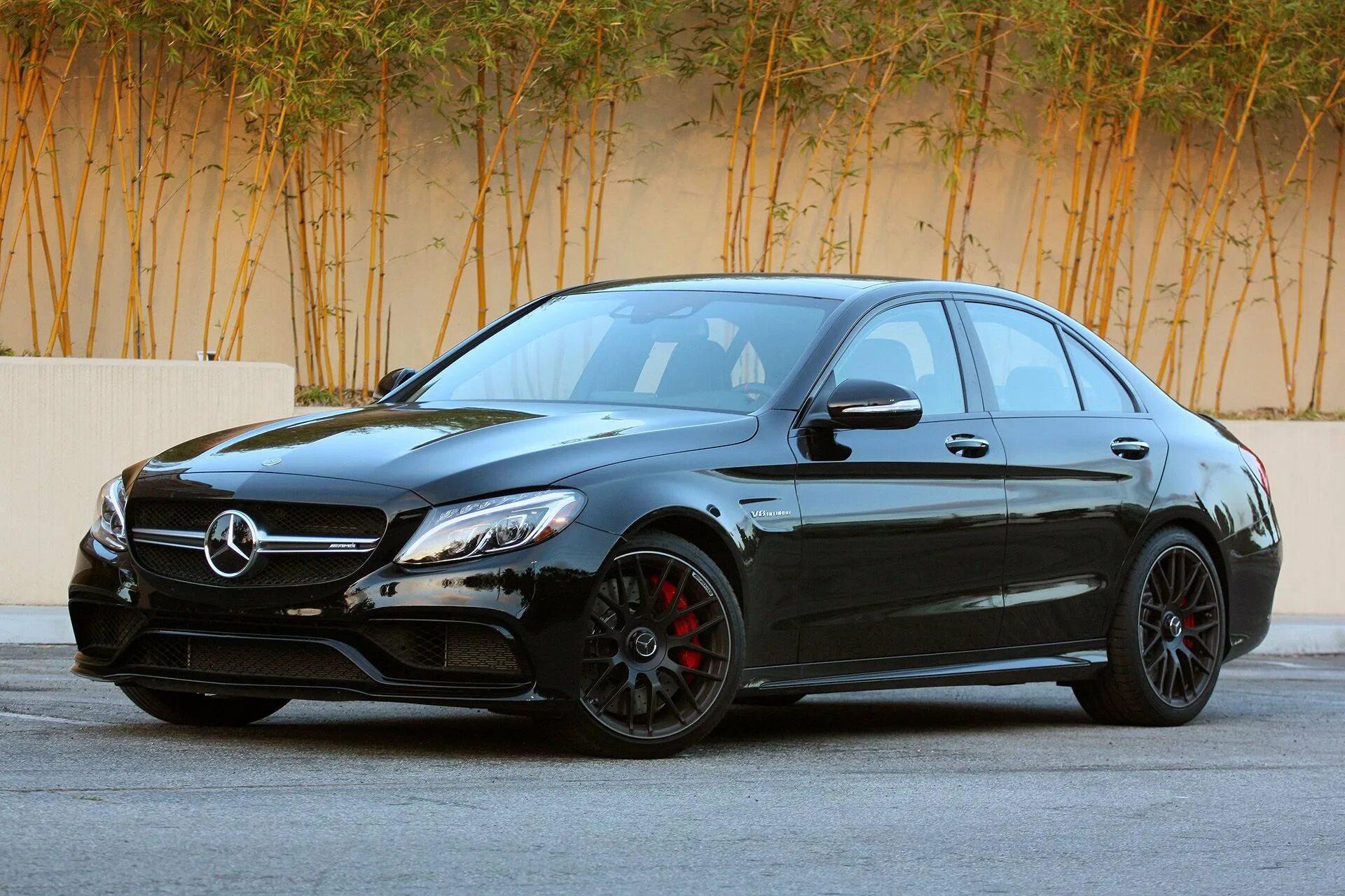 Амг 63 авито. Мерседес амг c 63 s. Амг 63 авито. Мерседес бенц c63s amg. Мерседес ц 63 амг купе.