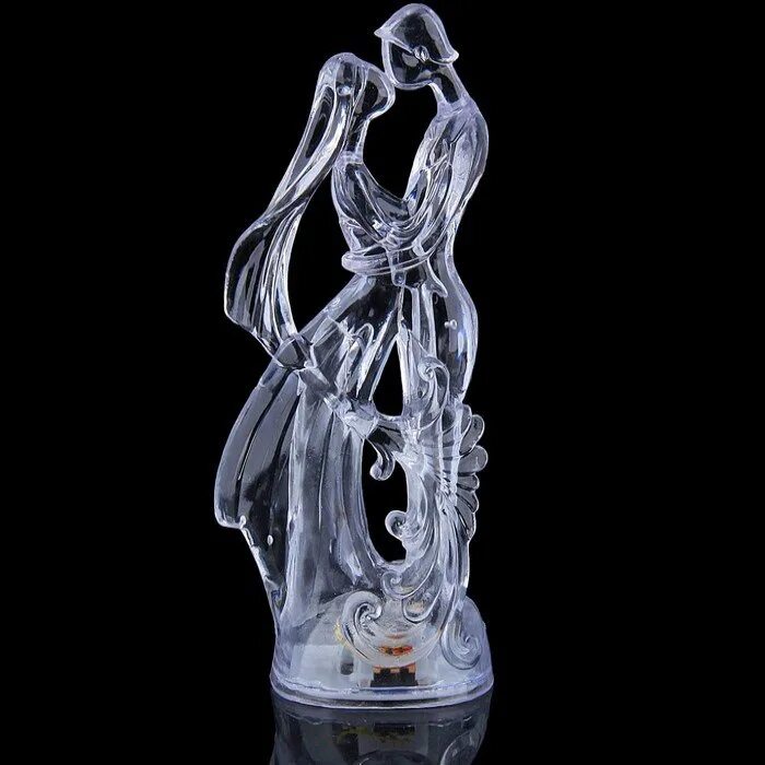 Хрустальная статуэтка девушка. Девушка из льда. Девушка хрусталь. Стеклянное кружево роберта микелсена. Роберт микельсен стекло.