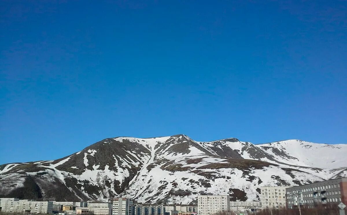 Город кировск расположенный в центре огэ. Гора Айкуайвенчорр. Айкуайвенчорр Кировск. Вид с горы Айкуайвенчорр.