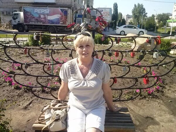 Знакомства волгоград женщины ватсап. Женщины за 50.Волгоградская область. Женщины за 40 Волгоград. Свободные женщины Михайловки.