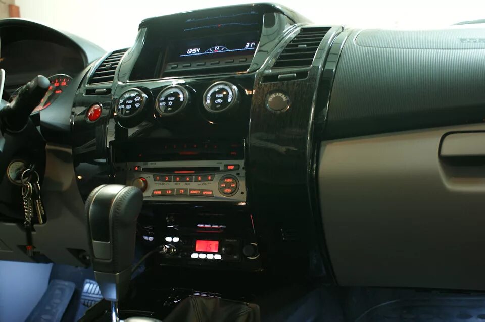 Mitsubishi l200 магнитола. Магнитола для паджеро спорт 2 2012 года. Магнитола pajero sport 3. Штатная магнитола паджеро спорт 2. Магнитола 2 din pajero sport 2.