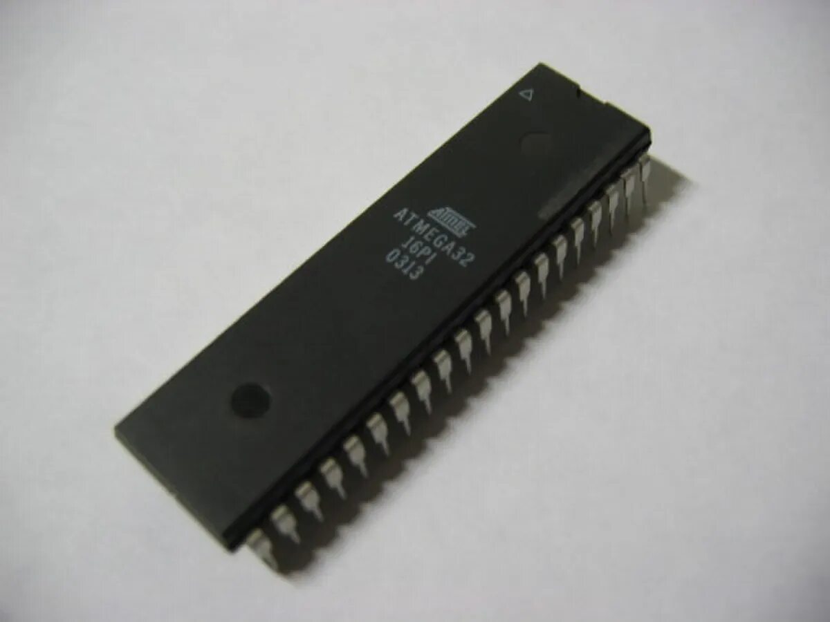 Atmel avr микроконтроллер