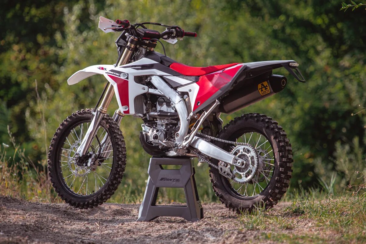 Honda 250 Enduro. Ямаха 250 эндуро 2021. Honda Enduro 250 4t. Fantic 250 4t. Enduro мотоцикл купить