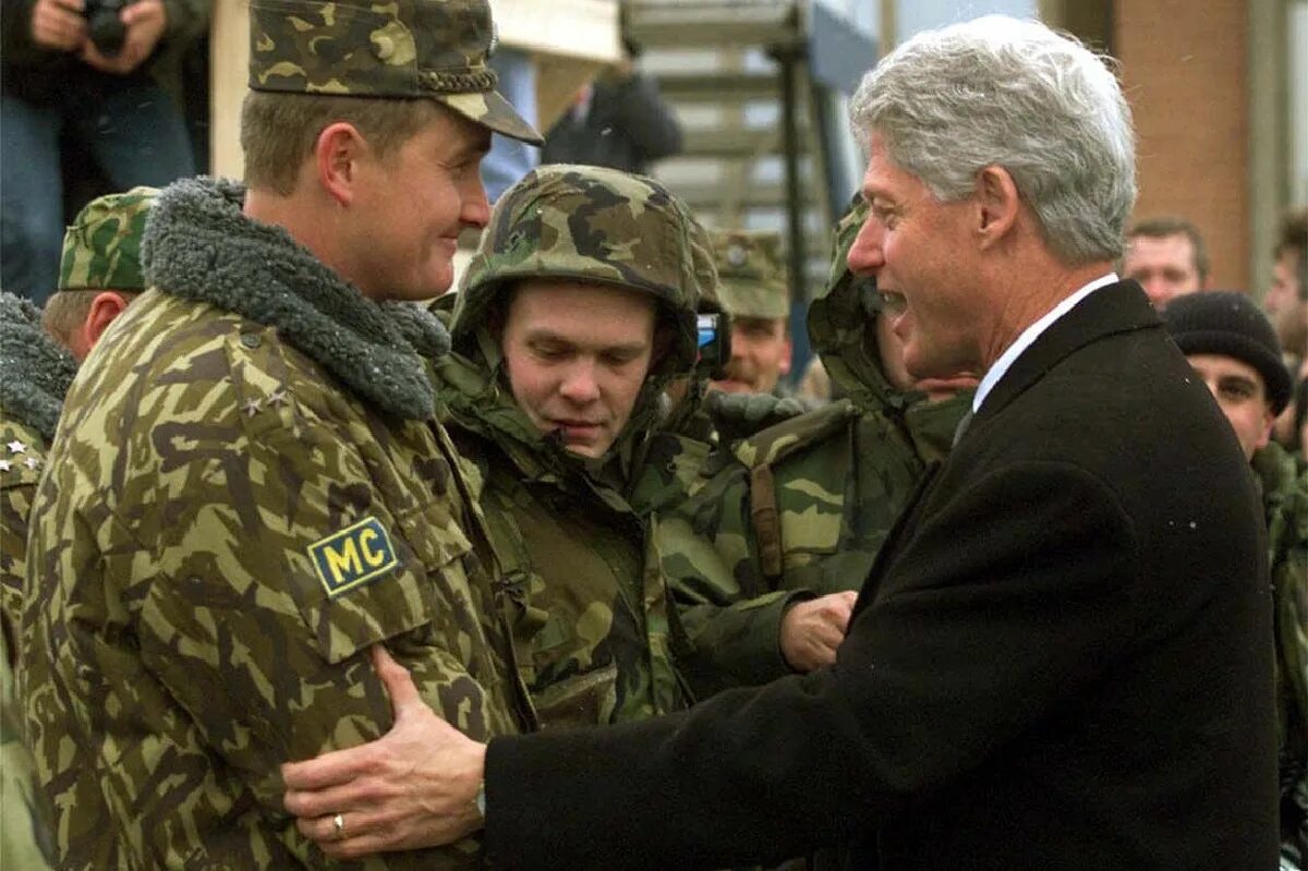 Сербия 1999 год. KFOR Сербия 1999. НАТО 1999 Приштина.