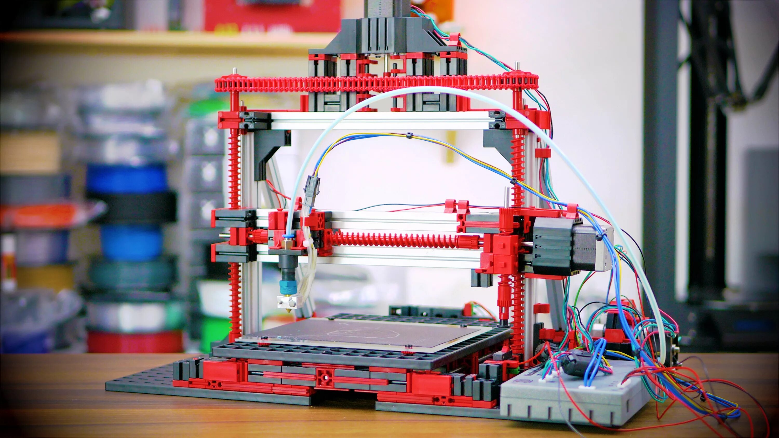 Включи 3 д принтеры. Reprap 3d принтер. 3d принтер SLT. 3в принтер вокселаб. 3d принтер Кенвуд.