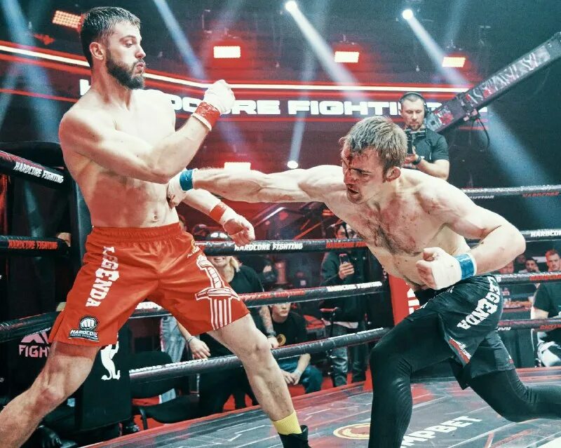 Хардкор файтинг чемпионшип. Монсон ufc. Хардкор файтинг. Хардкор файтинг последний. Хардкор файтинг логотип.