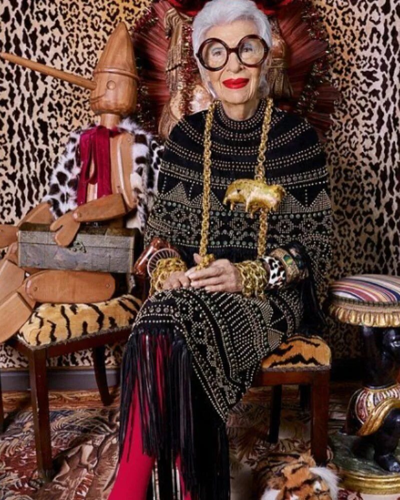 Iris apfel. Айрис Апфель. Айрис баррель Апфель. Айрис Апфель стиль. Айрис баррель Апфель в молодости.