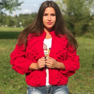 Вязаный бомбер
