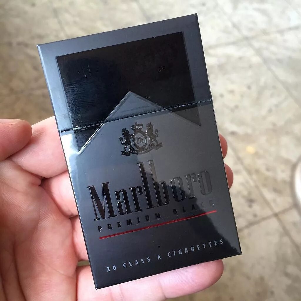 Сигареты Marlboro Premium Black. Мальборо сигареты Блэк премиум. Мальборо сигареты черная пачка. Marlboro Gold черная пачка. Мальборо тонкие