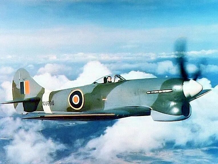Tempest d. Хоукер темпест самолет. темпест самолет второй мировой. hawker tempest mk.v.