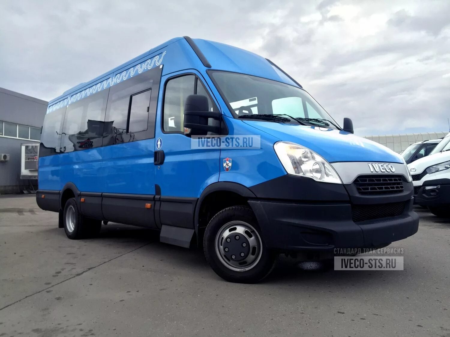 Iveco Daily 2227ut. Iveco 2227uu. Микроавтобус Iveco 2227uu. Автобус Ивеко 2227.