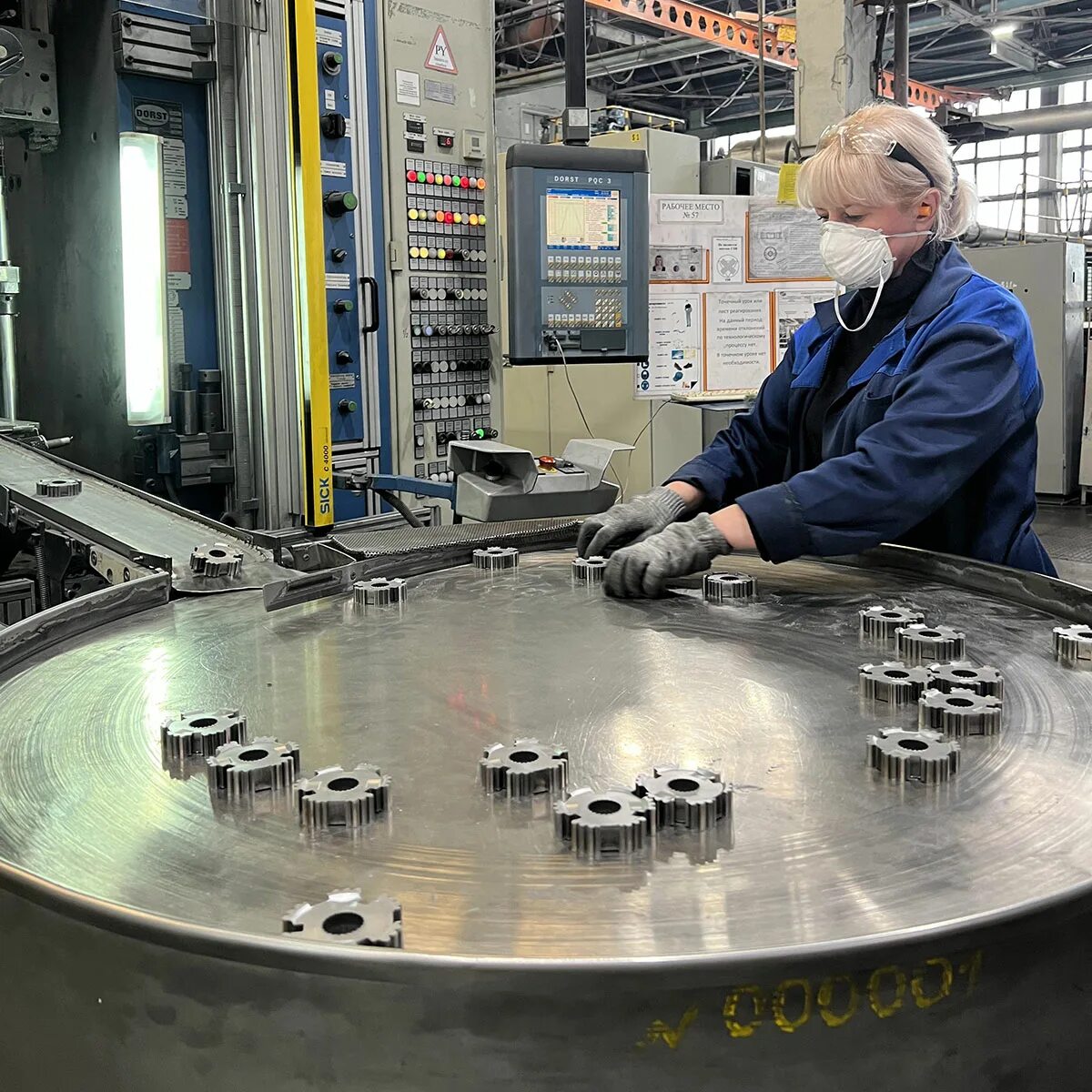 производство «хамильтон стандард – наука». профильный завод. покрасочный цех для металлоконструкций. предприятия производители техники. предприятия производители техники.