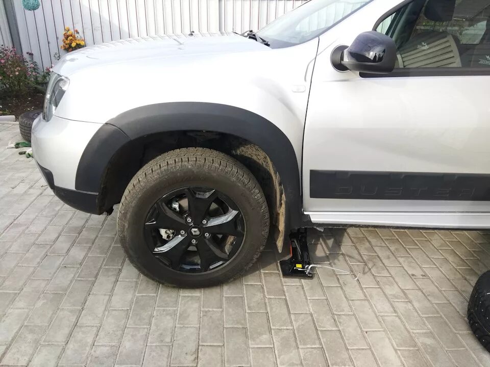 Диски на Renault Duster r17. Диски Дастер р16. Диски Cyclade Black 16 Рено Дастер. Duster 2 диски. Купить колеса на рено дастер