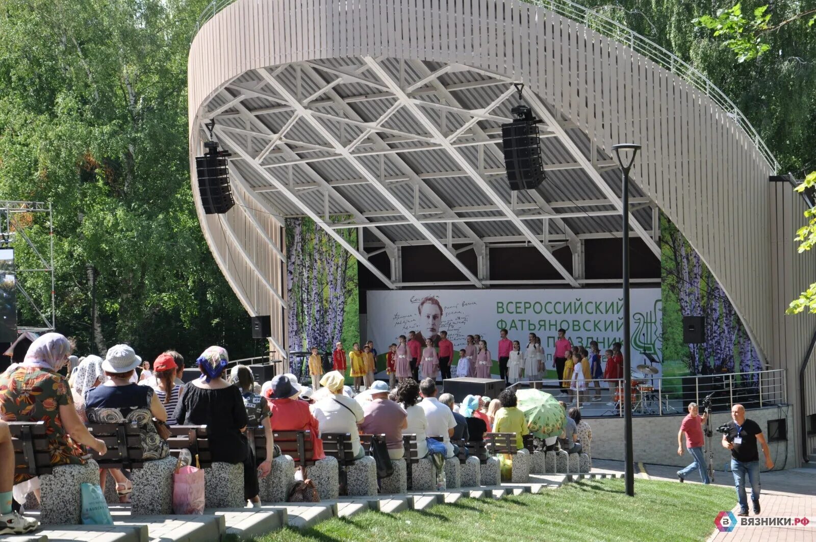 Фатьяновский парк вязники. Фатьяновская площадка в вязниках. День города вязники. Новый фатьяновский парк вязники. Фатьяновский праздник в вязниках.