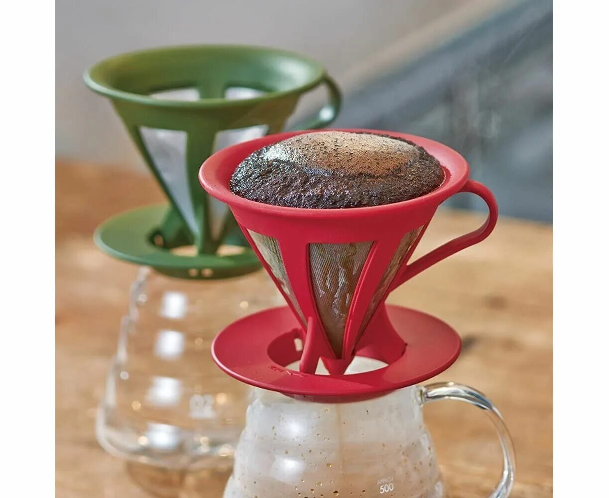 Пуровер для заваривания кофе. Пуровер v60. hario dripper. hario v60 отверстие. hario v60 бирюзовая.