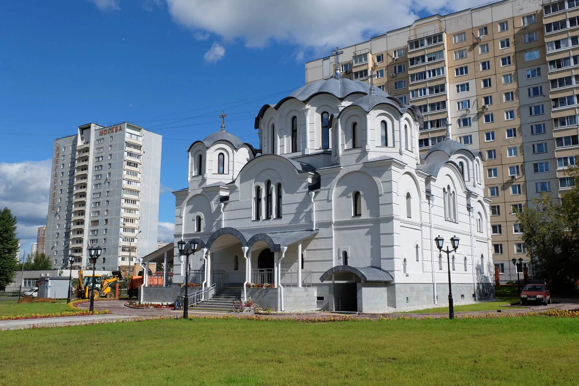 Икона воспитание храм Некрасовка. Москва Некрасовка храм иконы Божией матери воспитание. Церковь иконы Божией матери воспитание в Некрасовке. Храм Покрова Пресвятой Богородицы в Москве Некрасовка.