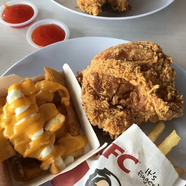 Kfc центральный. Кфс ресторан красная пресня. Kfc центральный. Kfc центральный. Кфс люсиновская.