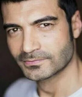 Murat Ünalmış.