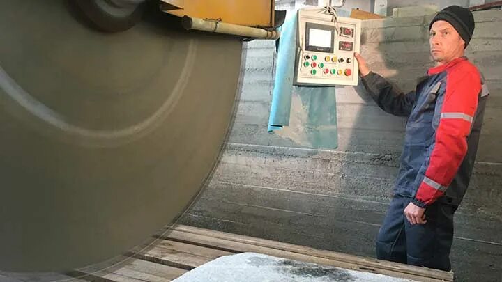 График сменности по 12 часов. График сменности 3 смены. График рабочих смен. Сменные графики. Камнерезный завод алтайский край фото кольца.