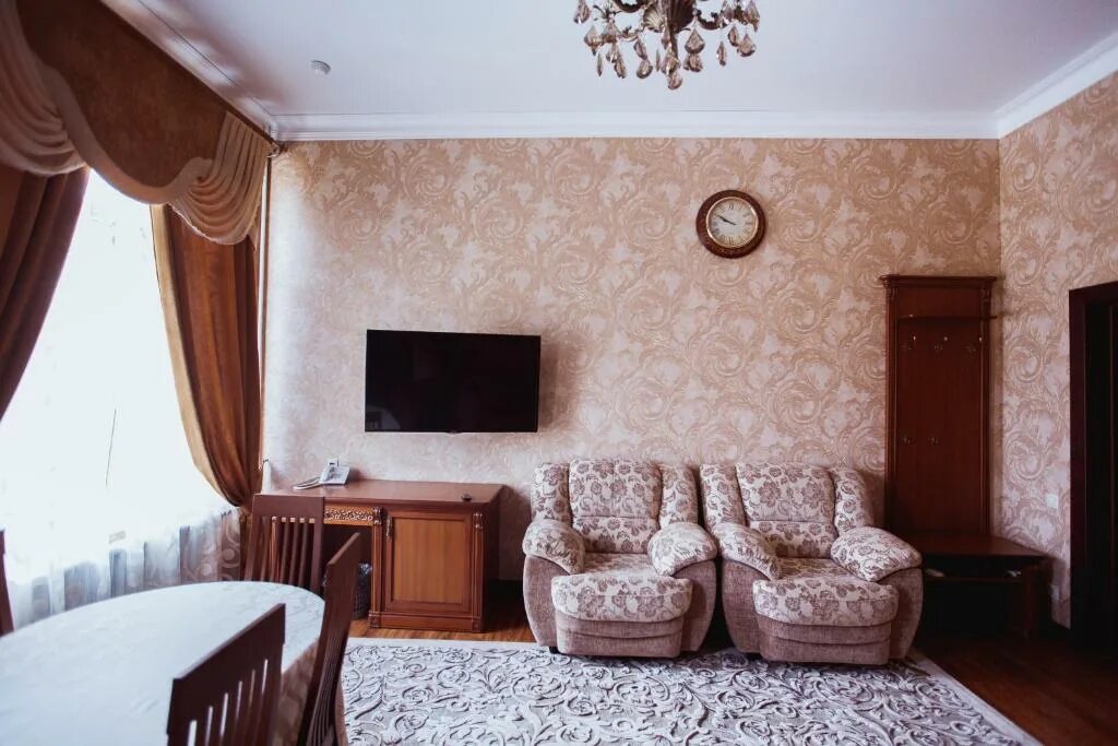 Отель версаль дербент. Гостиница по улице тагизаде в дербенте. Красный бак ул. Дербент гостинница сафия. Квартиры в актау.