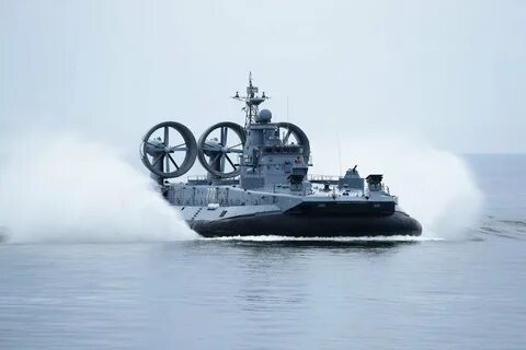 Корабль на воздушной подушке