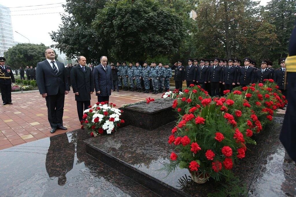 Нальчик террористы. 13 Октября 2005 года Нальчик. Нальчик теракт 13 октября.