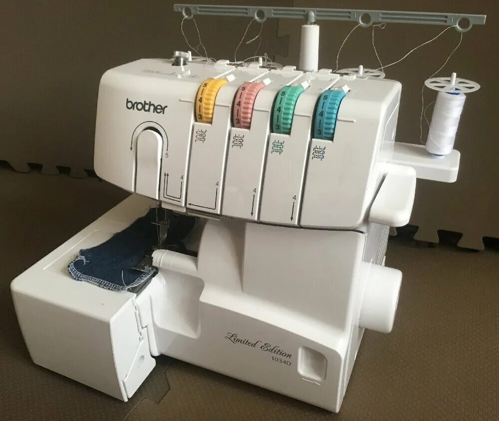 Brother 1034d мощность. Brother 1034d запчасти. Brother 1034d запчасти. Оверлок brother 1034d. Швейная машинка brother lock 1034d.