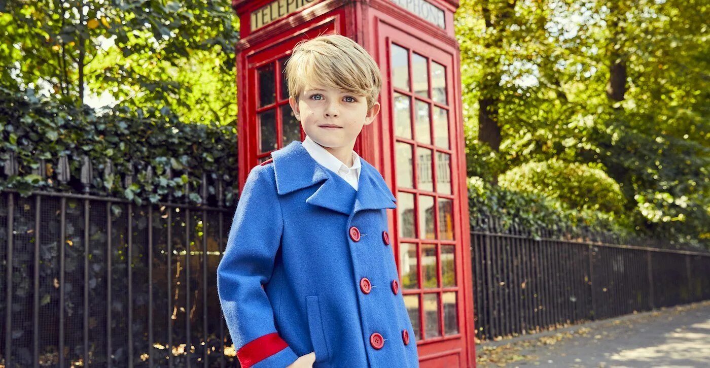 British boy. Britain boy. Британская фирма boy. Фотосессия тренч ребенок мальчик. Fashion British boys.