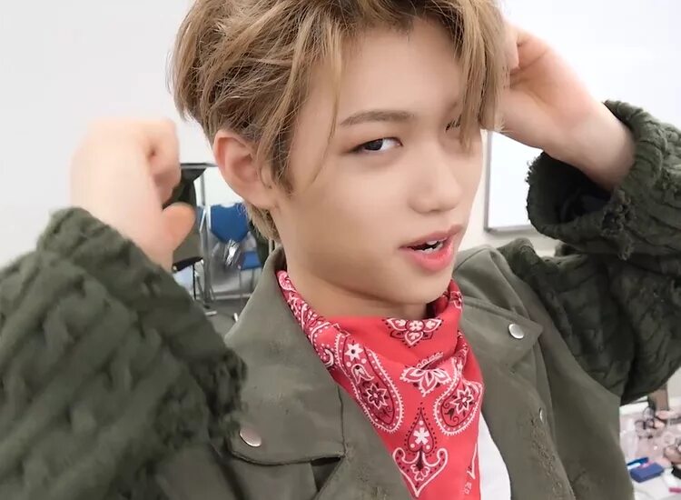 Сколько лет феликсу из стрей 2024. Lee Felix Stray Kids.