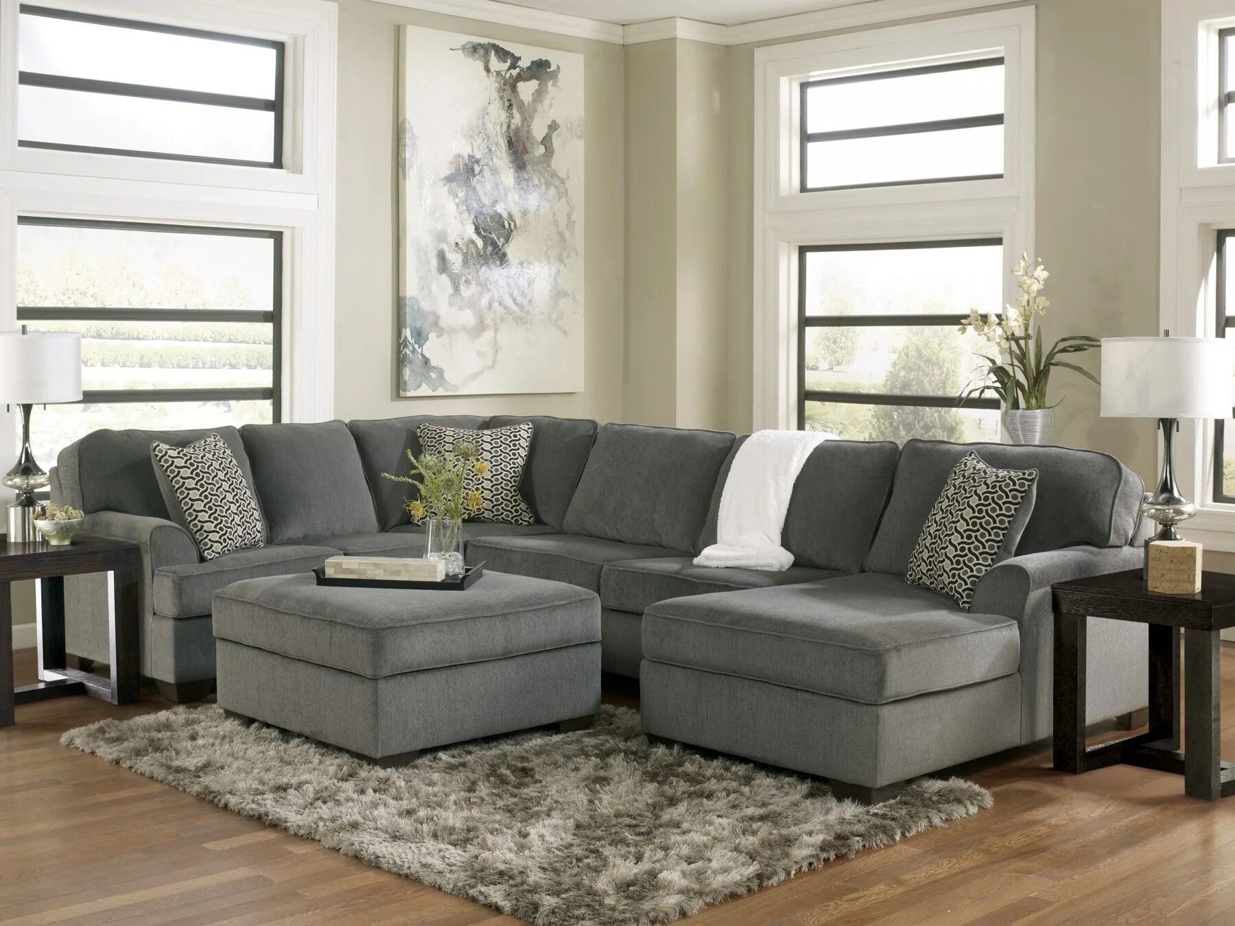 Угловой диван Arthur Sectional. Ashley Furniture угловой диван. Современные диваны для гостиной. Мягкий уголок в гостиную.