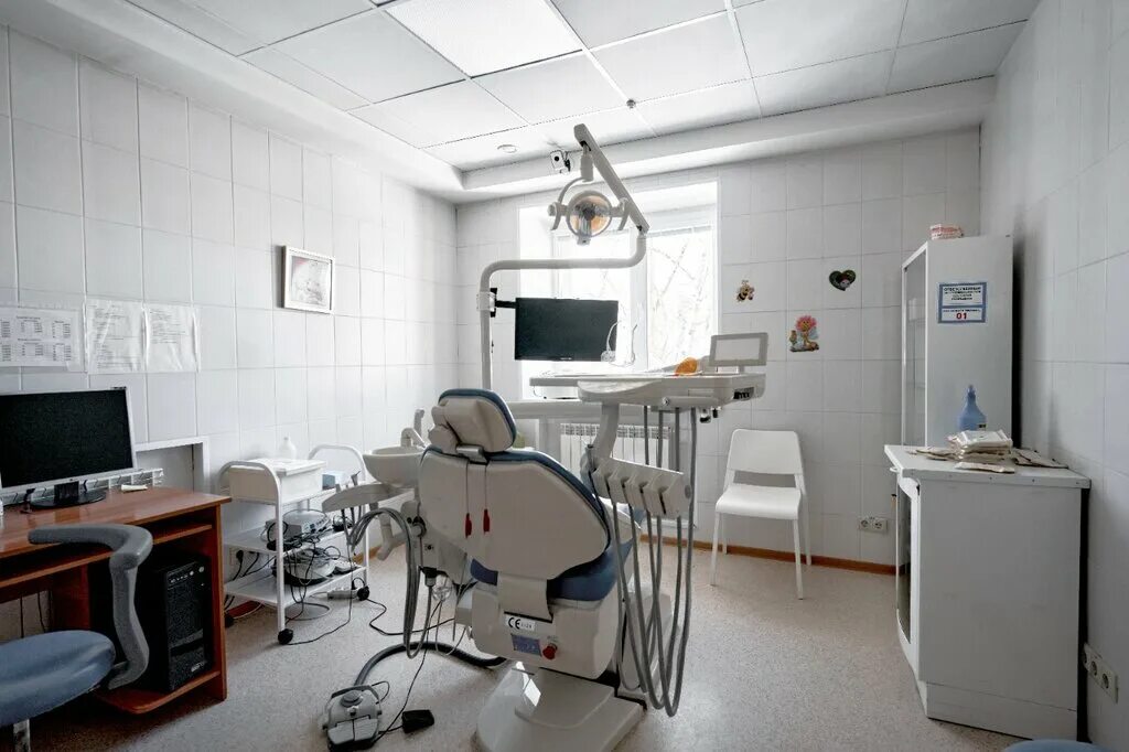Dental smile. Дентал хелп. Прием у стоматолога. Очки для пациента в стоматологии. Dental logo design.
