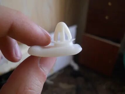 Крепление молдинга двери